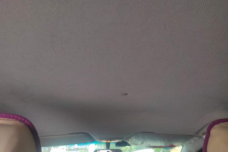Used Baojun 310 2016 1.2L manual Comfort trim level Headliner