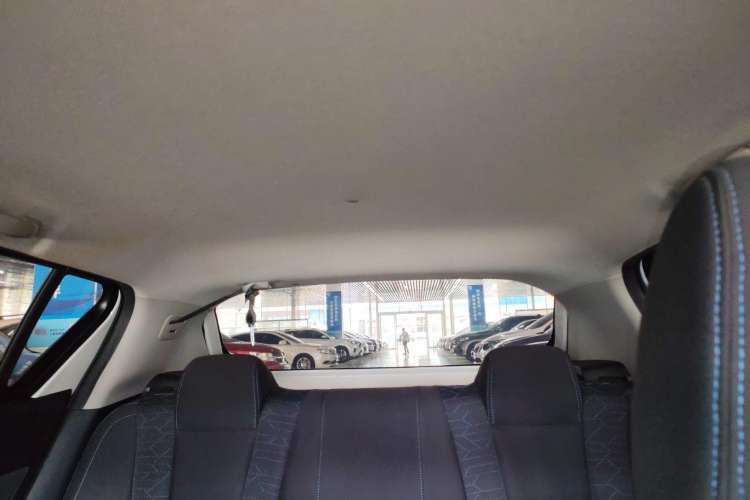 Used Baojun 310 2016 1.2L manual Comfort trim level Headliner