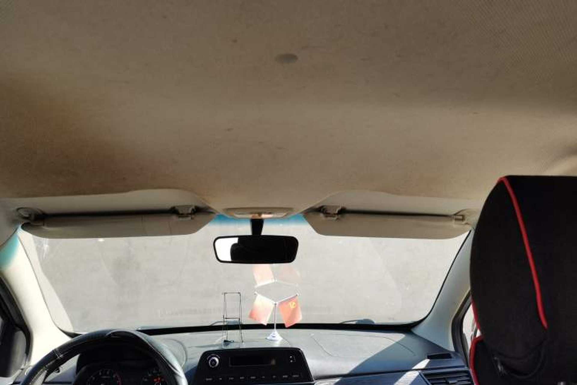 Used Baojun 310 2016 1.2L manual Comfort trim level Headliner
