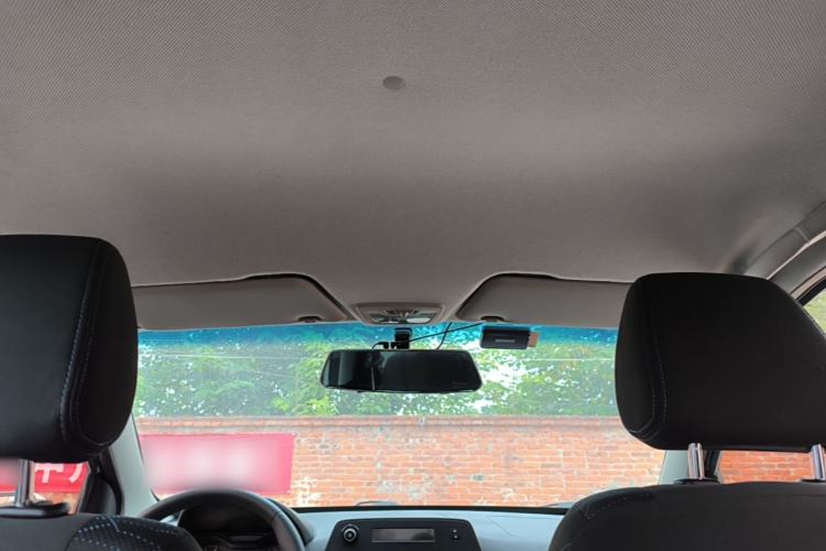 Used Baojun 310 2016 1.2L manual Comfort trim level Headliner