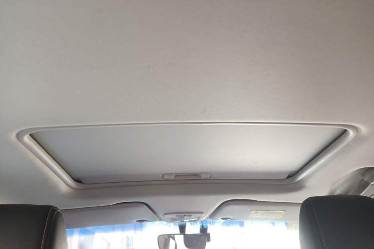 Used Baojun 310 2016 1.2L Manual Luxury Model Headliner