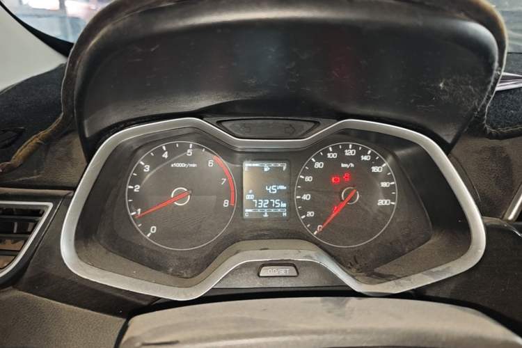 Used Baojun 310 2016 1.2L Manual Fashionable Edition Instrument Cluster