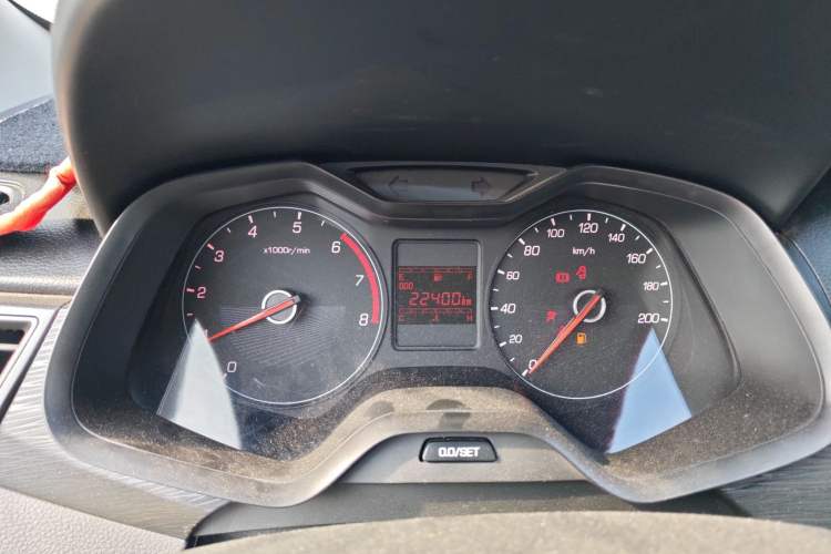Used Baojun 310 2016 1.2L manual Comfort trim level Instrument Cluster