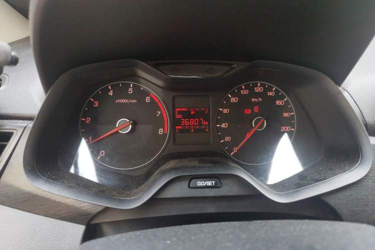 Used Baojun 310 2016 1.2L manual Comfort trim level Instrument Cluster