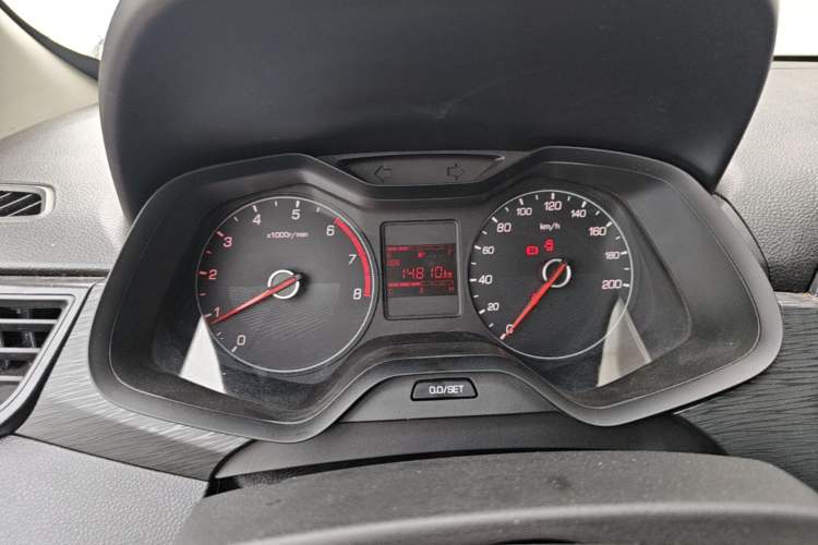 Used Baojun 310 2016 1.2L Manual Value Edition Instrument Cluster