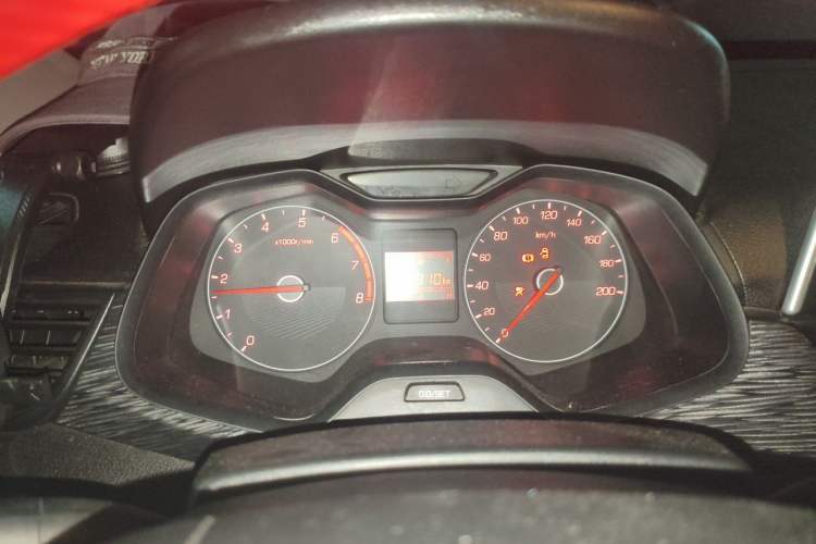Used Baojun 310 2016 1.2L manual Comfort trim level Instrument Cluster