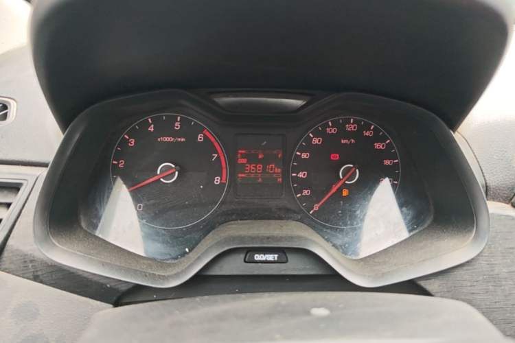 Used Baojun 310 2016 1.2L manual Comfort trim level Instrument Cluster