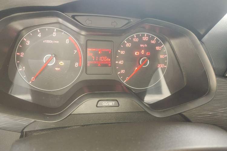 Used Baojun 310 2016 1.2L manual Comfort trim level Instrument Cluster