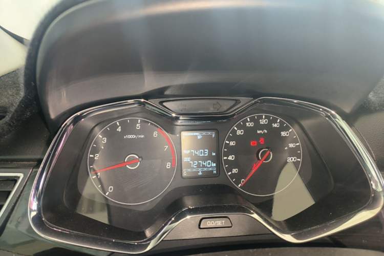 Used Baojun 310 2016 1.2L Manual Luxury Model Instrument Cluster