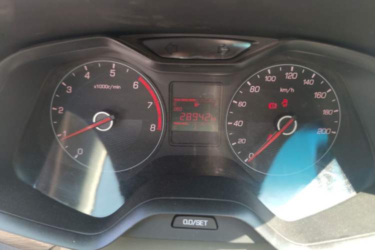Used Baojun 310 2016 1.2L manual Comfort trim level Instrument Cluster