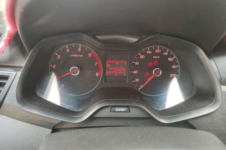 Used Baojun 310 2016 1.2L manual Comfort trim level Instrument Cluster