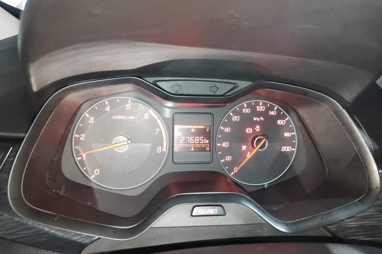 Used Baojun 310 2016 1.2L manual Comfort trim level Instrument Cluster
