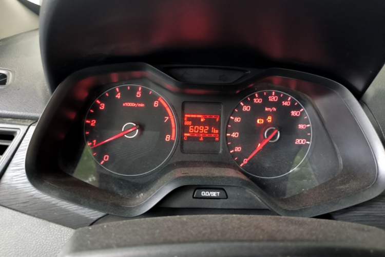 Used Baojun 310 2016 1.2L manual Comfort trim level Instrument Cluster