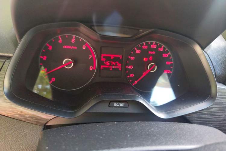 Used Baojun 310 2016 1.2L manual Comfort trim level Instrument Cluster