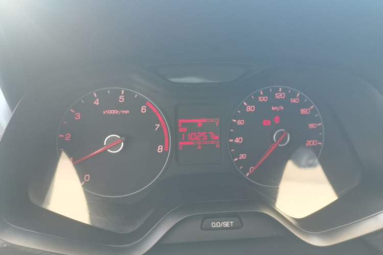 Used Baojun 310 2016 1.2L manual Comfort trim level Instrument Cluster