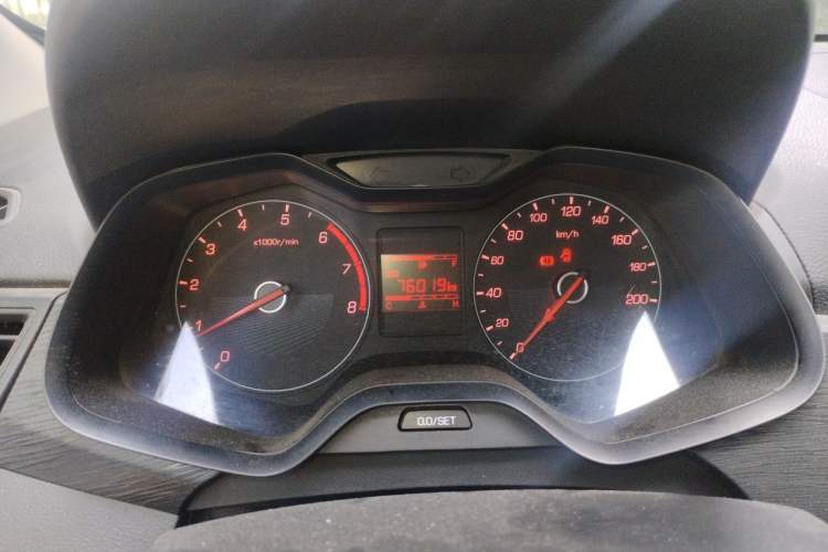 Used Baojun 310 2016 1.2L manual Comfort trim level Instrument Cluster