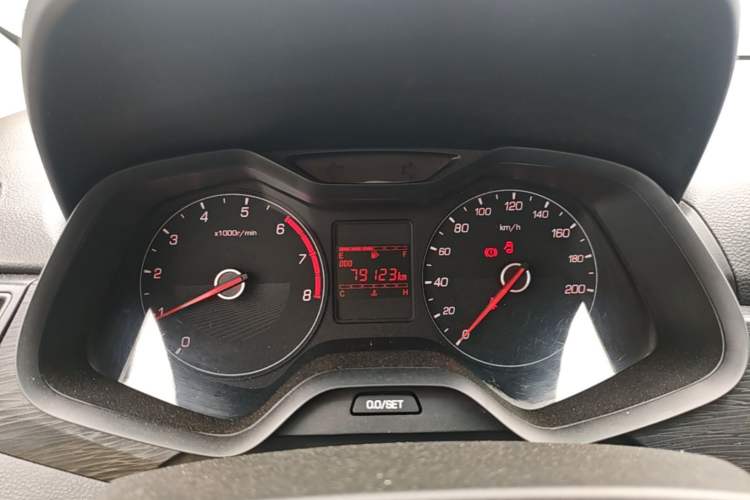 Used Baojun 310 2016 1.2L manual Comfort trim level Instrument Cluster