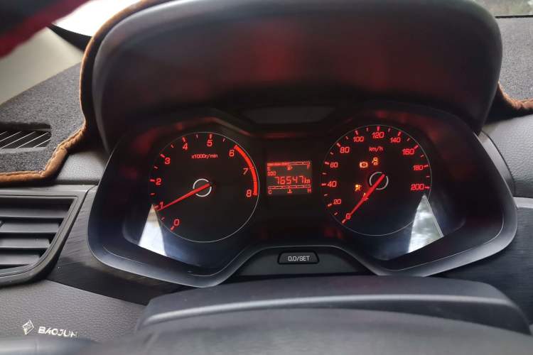 Used Baojun 310 2016 1.2L manual Comfort trim level Instrument Cluster
