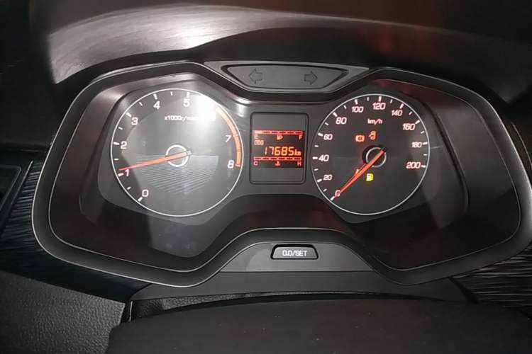 Used Baojun 310 2016 1.2L manual Comfort trim level Instrument Cluster