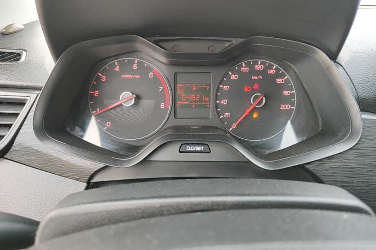 Used Baojun 310 2016 1.2L Manual Value Edition Instrument Cluster