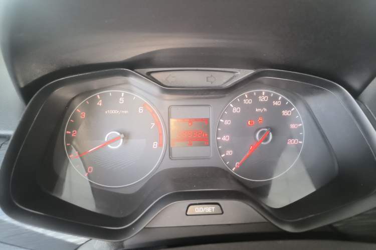 Used Baojun 310 2016 1.2L manual Comfort trim level Instrument Cluster