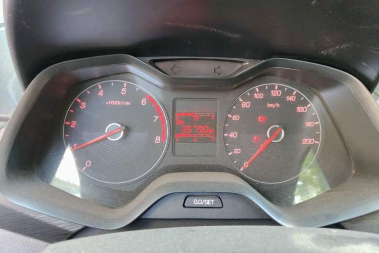 Used Baojun 310 2016 1.2L manual Comfort trim level Instrument Cluster