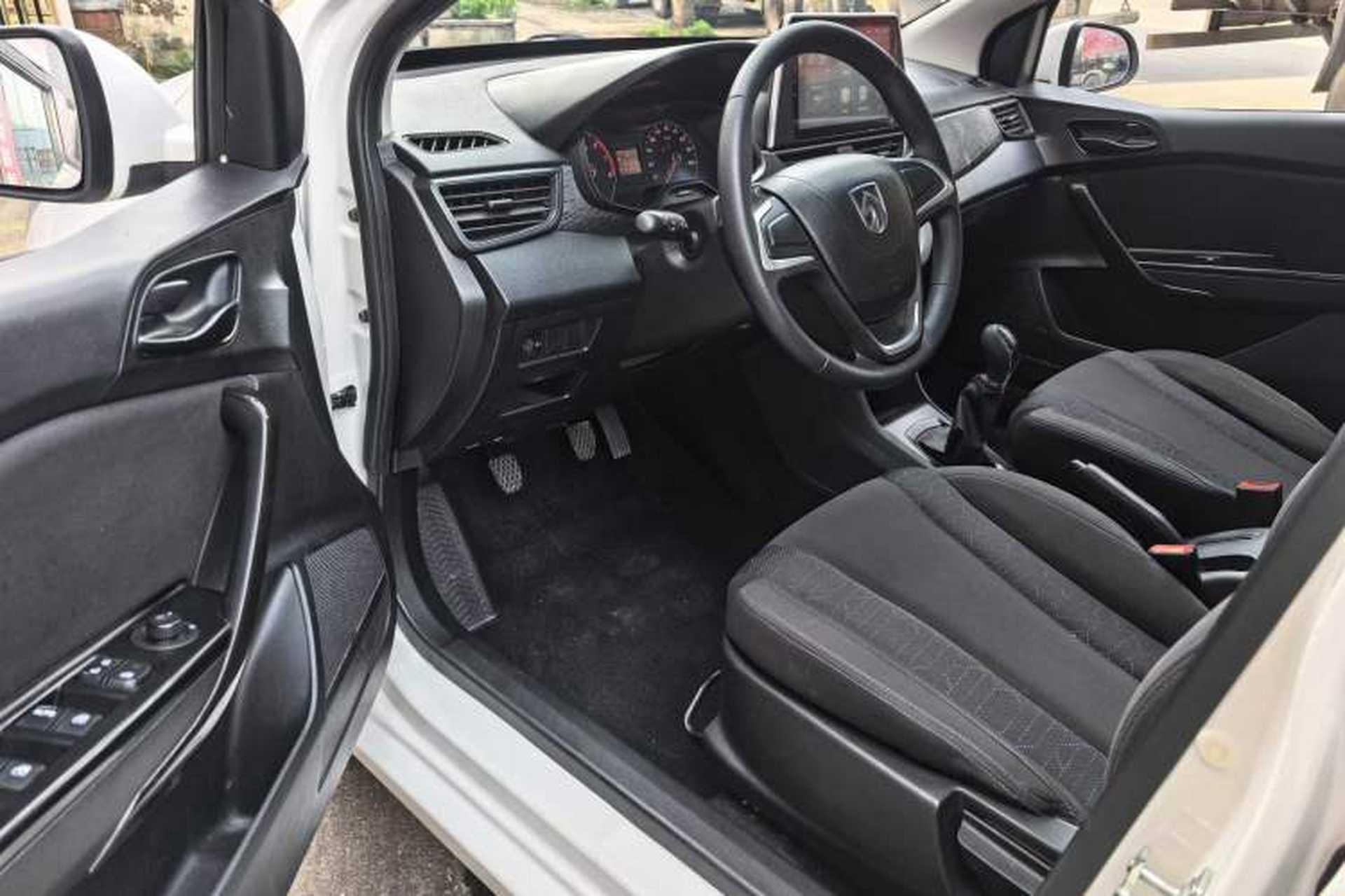Used Baojun 310 2016 1.2L manual Comfort trim level Interior 1