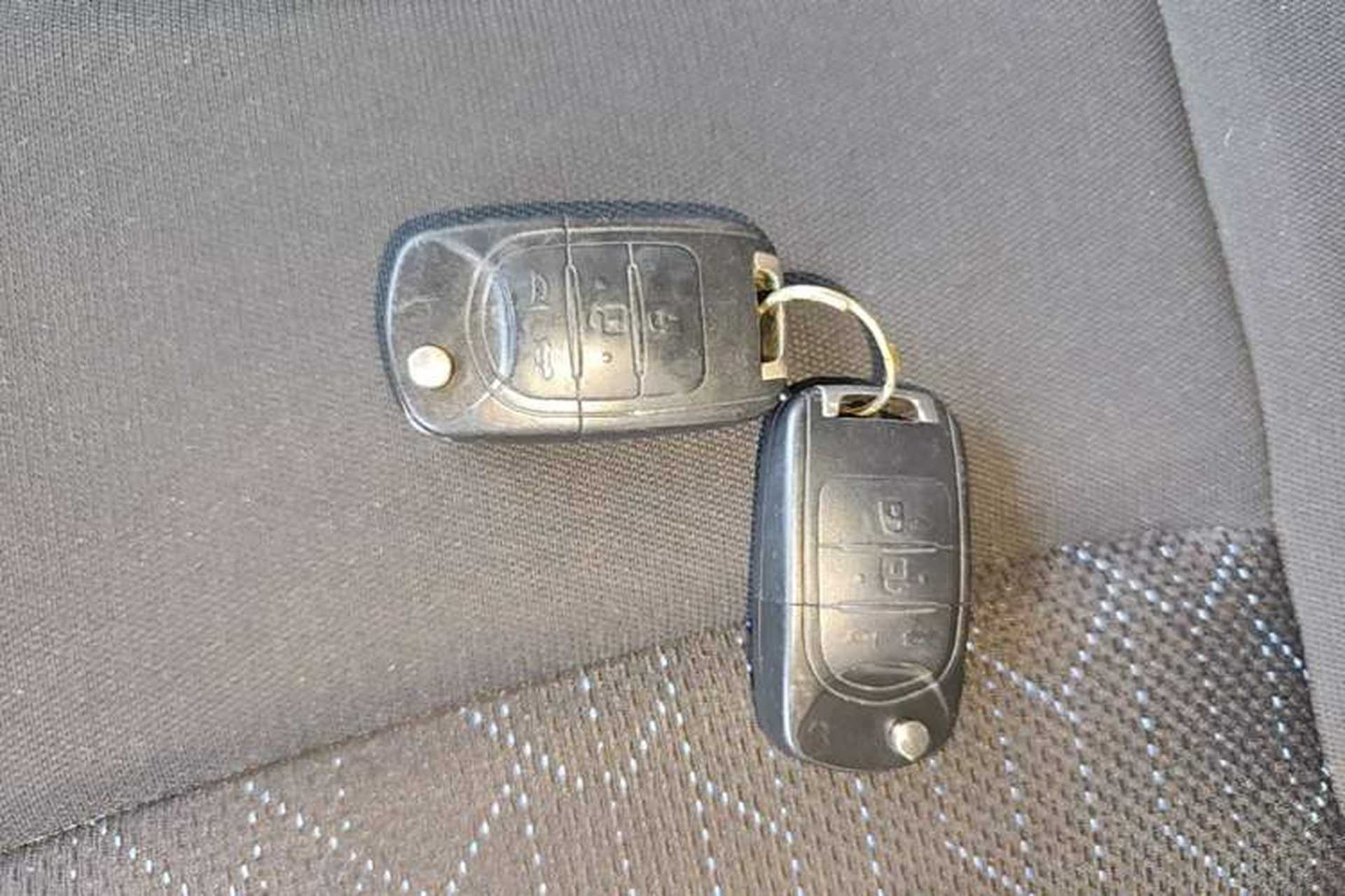 Used Baojun 310 2016 1.2L Manual Value Edition Interior 1