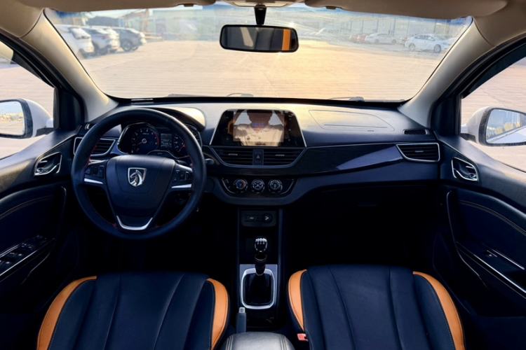 Used Baojun 310 2016 1.2L Manual Luxury Model Interior 1