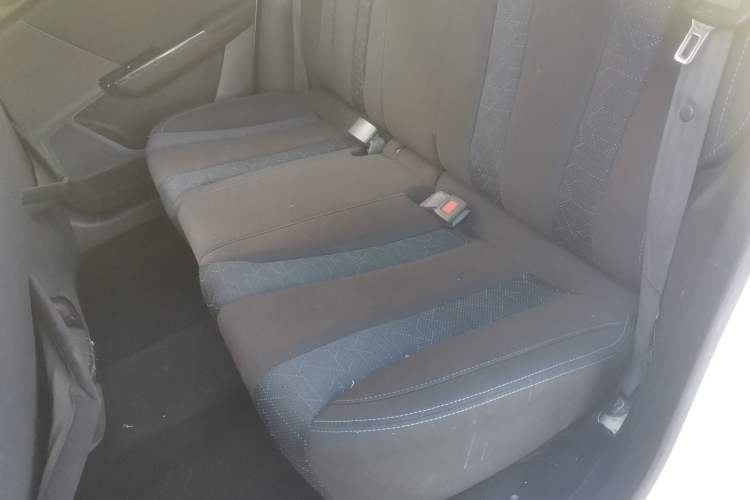 Used Baojun 310 2016 1.2L manual Comfort trim level Interior 1