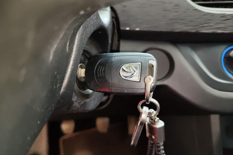 Used Baojun 310 2016 1.2L manual Comfort trim level Interior 1