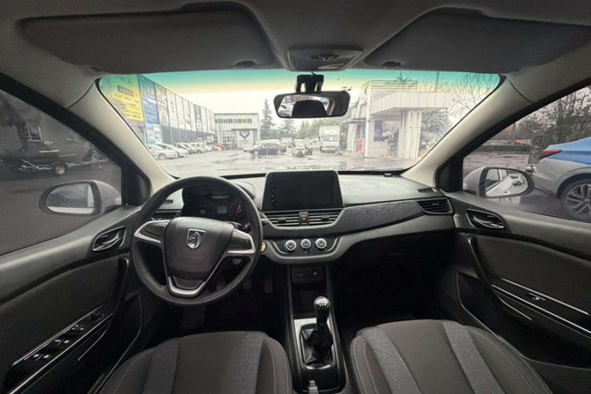 Used Baojun 310 2016 1.2L manual Comfort trim level Interior 2
