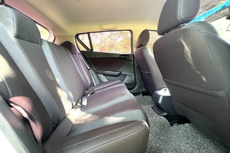 Used Baojun 310 2016 1.2L manual Comfort trim level Interior 2