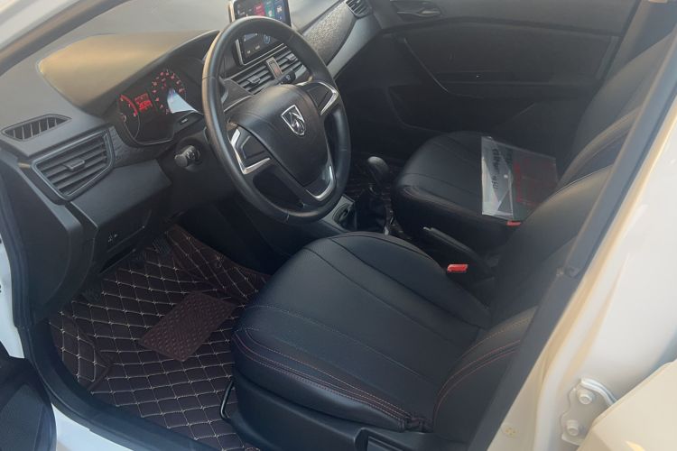 Used Baojun 310 2016 1.2L manual Comfort trim level Interior 2