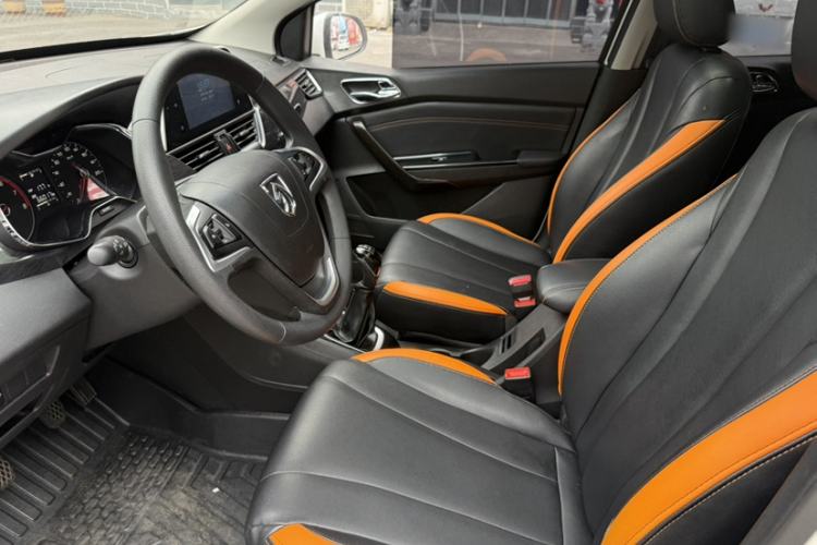Used Baojun 310 2016 1.2L Manual Luxury Model Interior 4