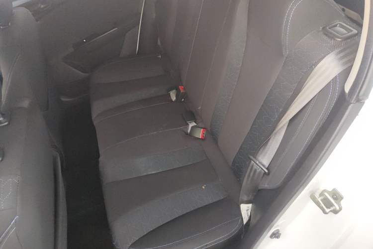 Used Baojun 310 2016 1.2L manual Comfort trim level Interior 4