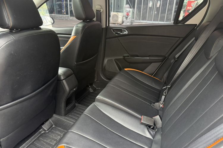 Used Baojun 310 2016 1.2L Manual Luxury Model Interior 5