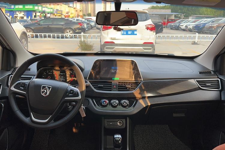 Used Baojun 310 2016 1.2L Manual Luxury Model Interior 5
