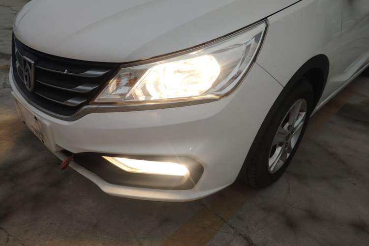 Used Baojun 310 2016 1.2L Manual Luxury Model Left Front Headlight