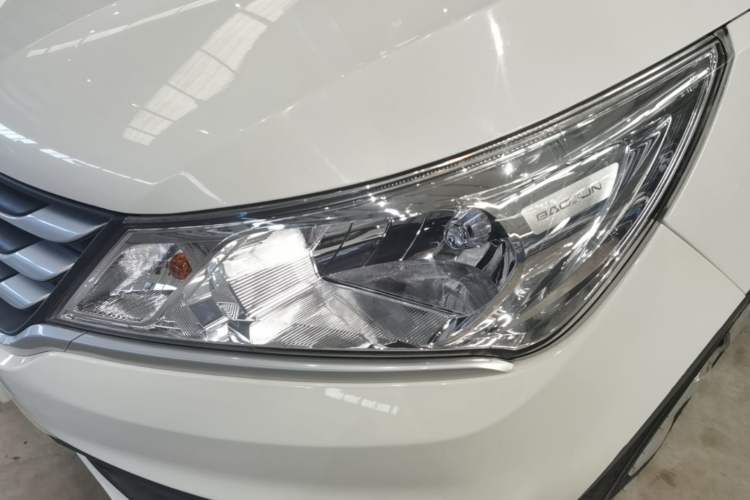 Used Baojun 310 2016 1.2L manual Comfort trim level Left Front Headlight