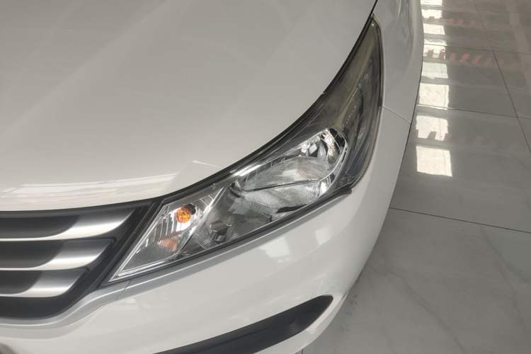 Used Baojun 310 2016 1.2L manual Comfort trim level Left Front Headlight