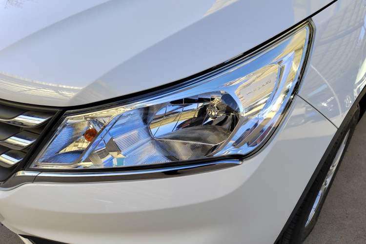 Used Baojun 310 2016 1.2L Manual Luxury Model Left Front Headlight