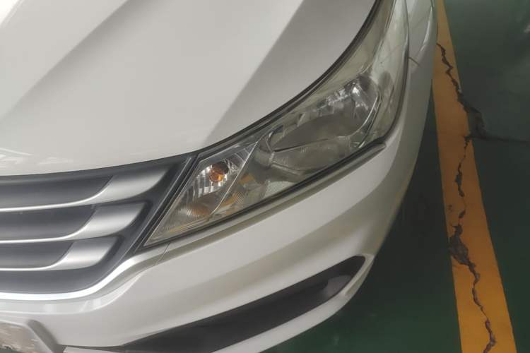 Used Baojun 310 2016 1.2L manual Comfort trim level Left Front Headlight