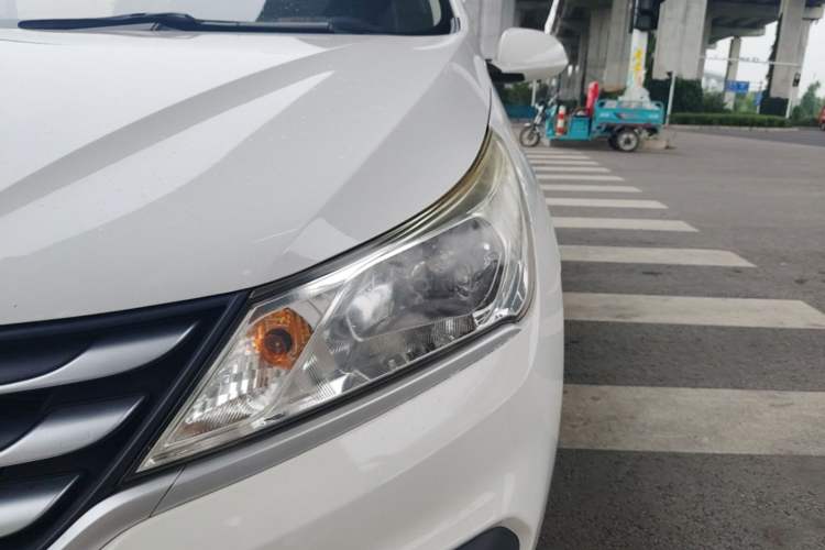 Used Baojun 310 2016 1.2L manual Comfort trim level Left Front Headlight