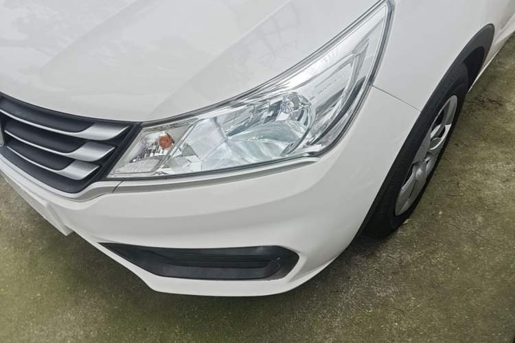 Used Baojun 310 2016 1.2L manual Comfort trim level Left Front Headlight