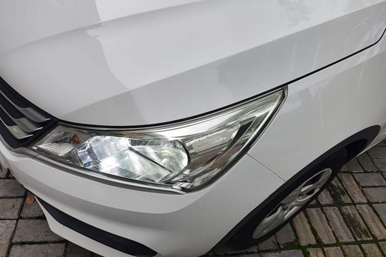 Used Baojun 310 2016 1.2L manual Comfort trim level Left Front Headlight
