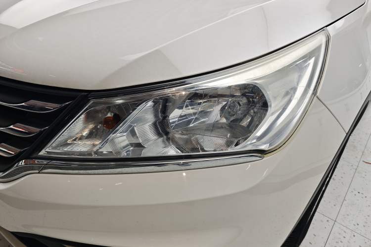 Used Baojun 310 2016 1.2L Manual Luxury Model Left Front Headlight