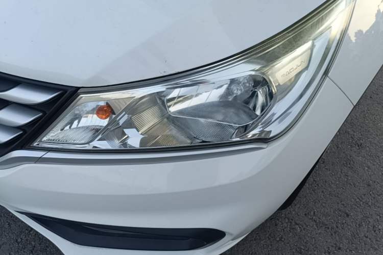 Used Baojun 310 2016 1.2L manual Comfort trim level Left Front Headlight