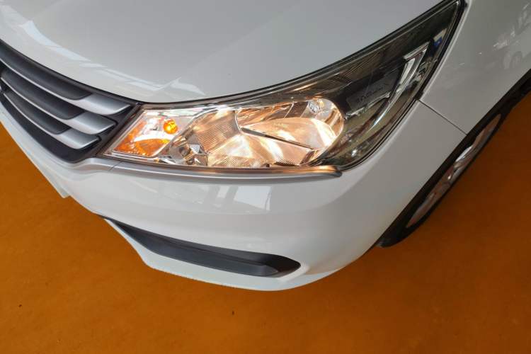 Used Baojun 310 2016 1.2L manual Comfort trim level Left Front Headlight