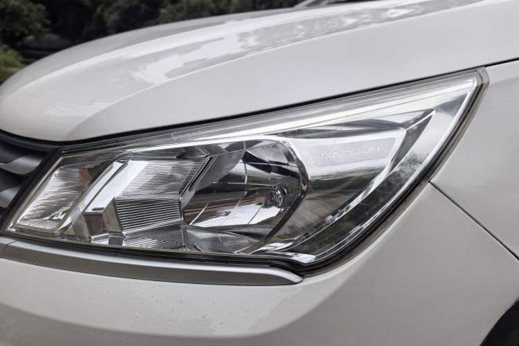 Used Baojun 310 2016 1.2L manual Comfort trim level Left Front Headlight